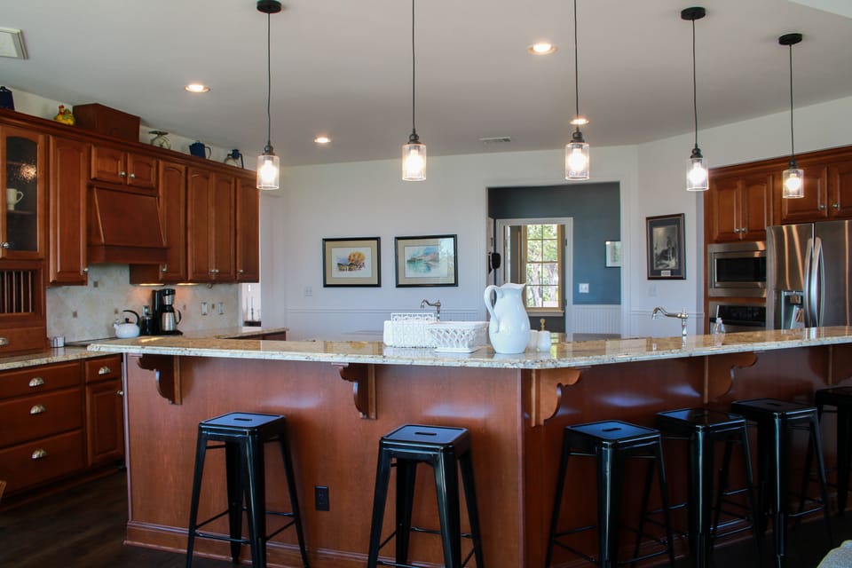 Kitchen and bar seating
