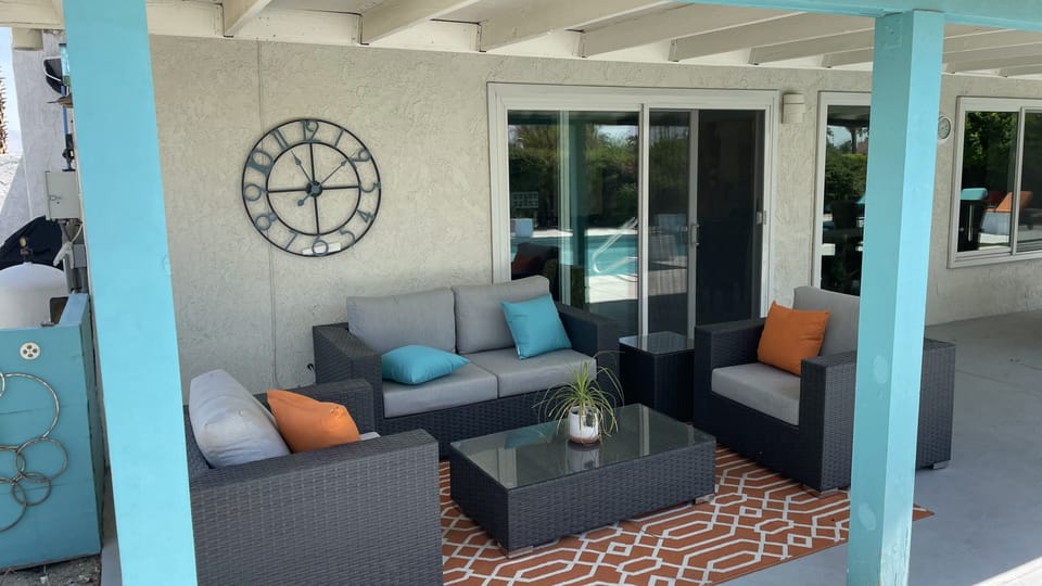 Outdoor covered sitting area
