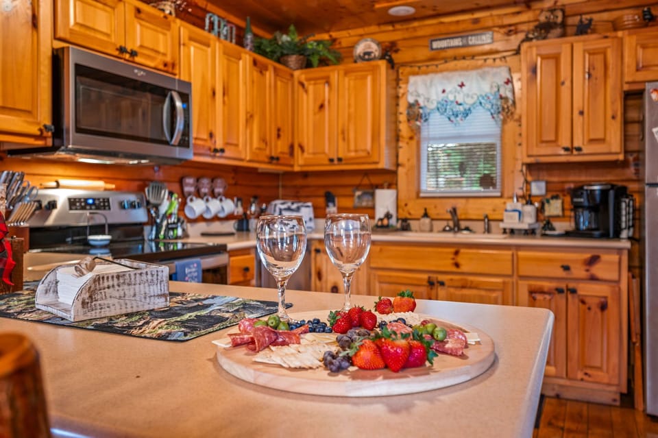Kitchen: Whip up delicious meals surrounded by rustic charm and modern amenities!