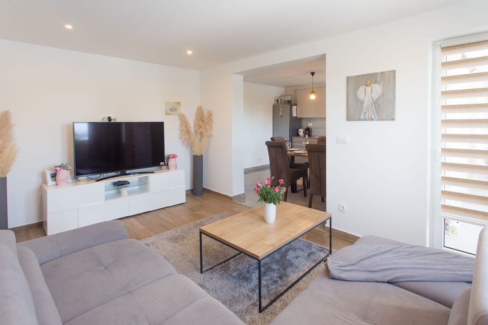 Living room 1