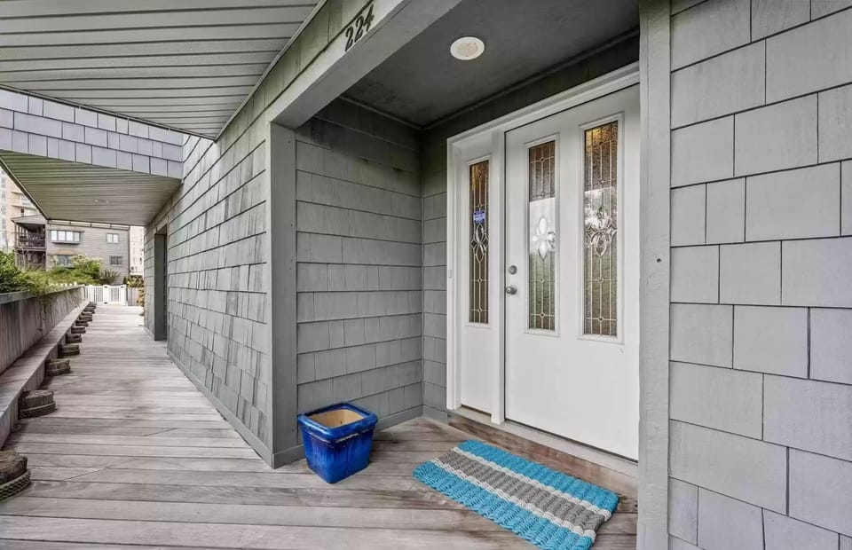 Front door, make a right or a left and the ramp to the beach and boardwalk 