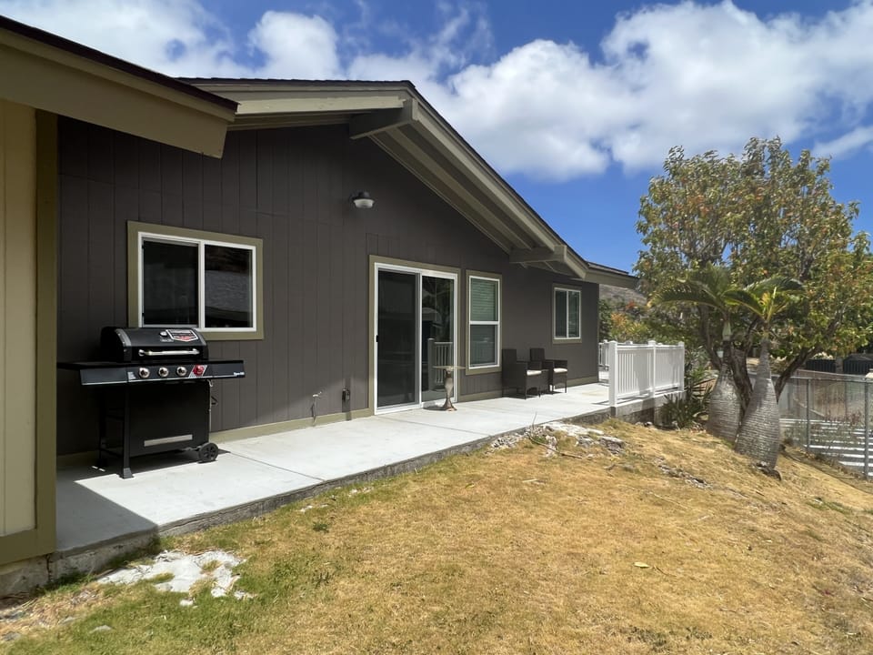 Outside Lanai and Grill Area 