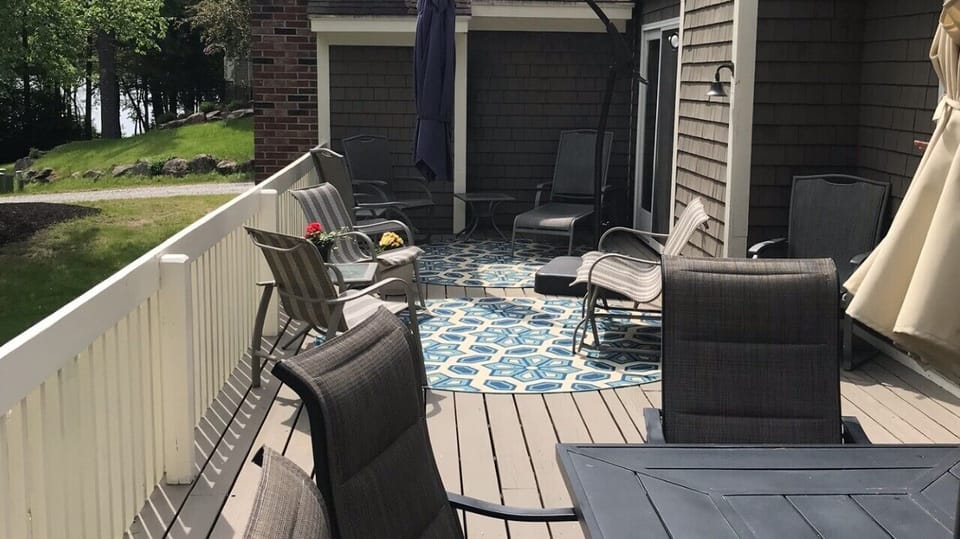 Upper porch
