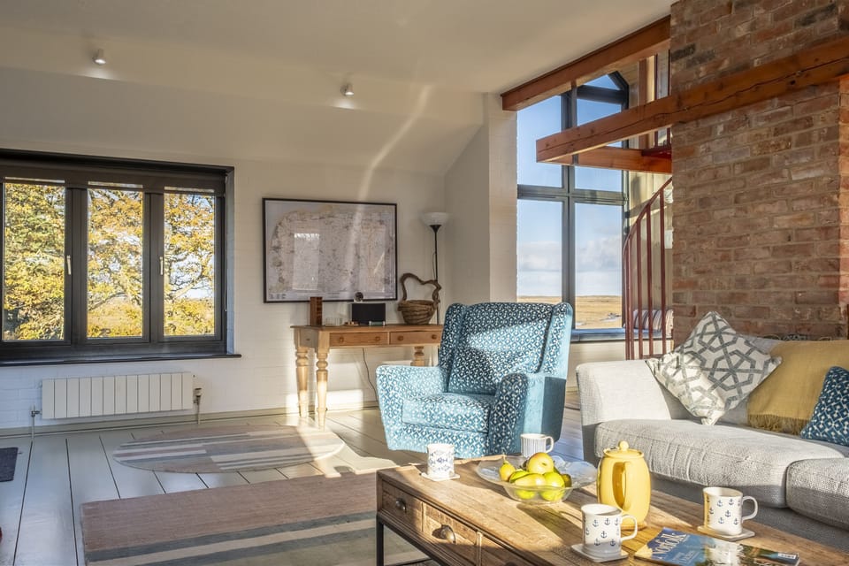 First floor: Sitting room
