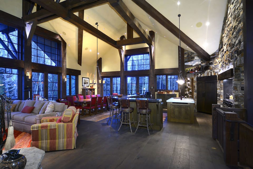 Great room - Living/Dining/Kitchen w/fireplace