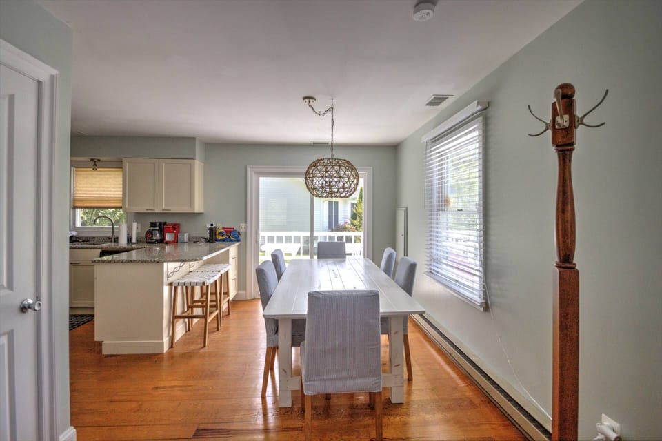 Dining room table and bar seat 8.