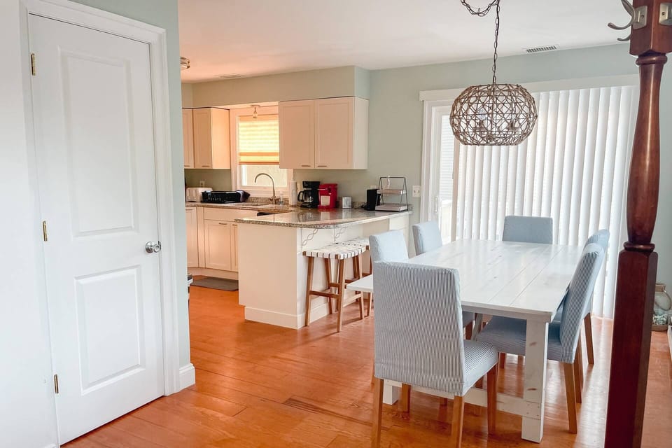 Dining room with seating for 2 at the bar.