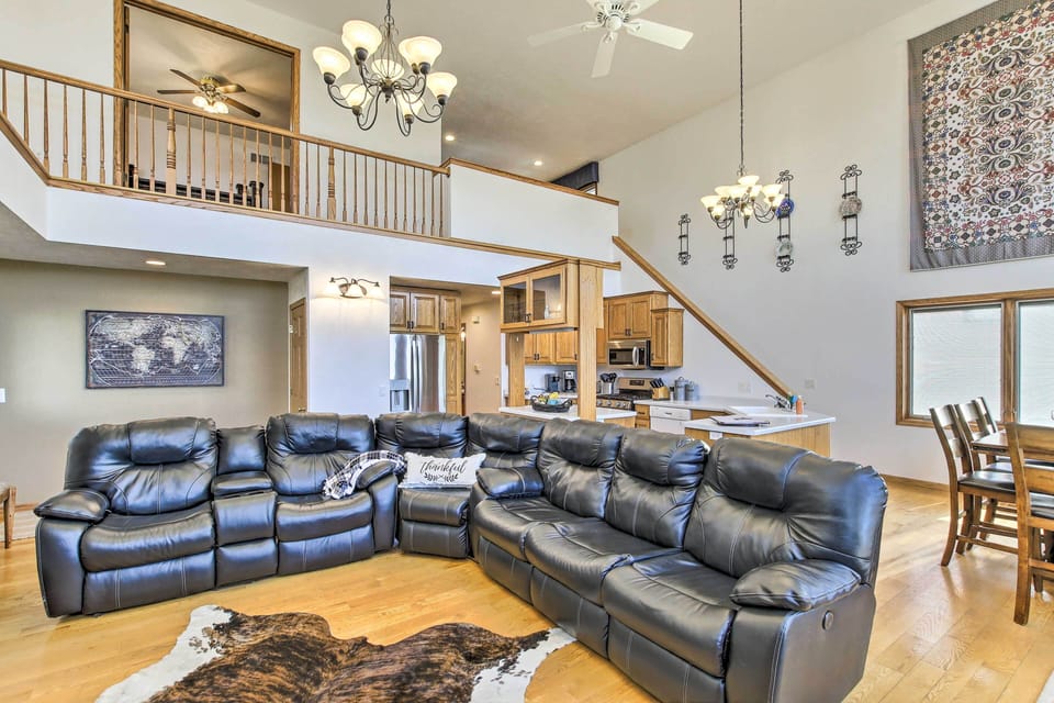 Living Room | Central A/C & Heating