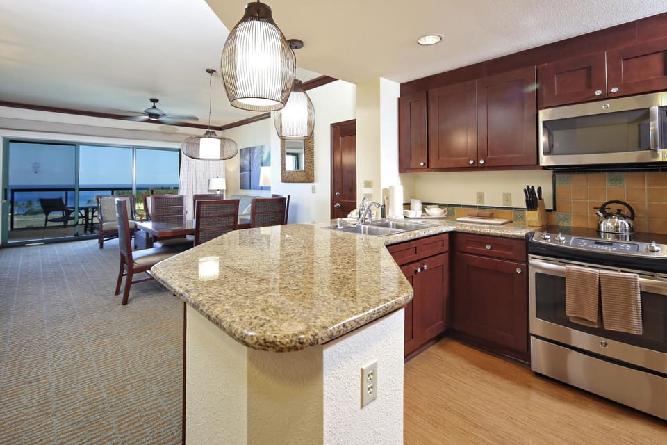 Ocean view-please speak to an agent about view category before booking