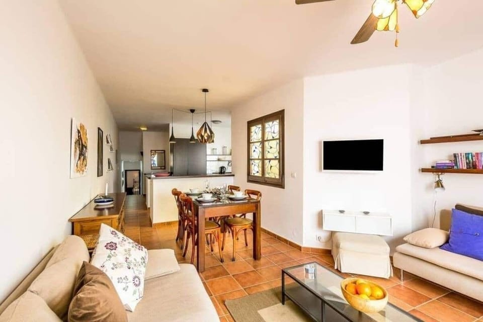 Living room (2)