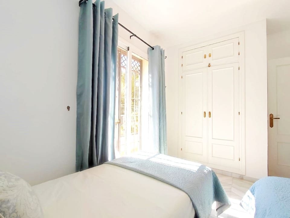 2nd bedroom 1st floor