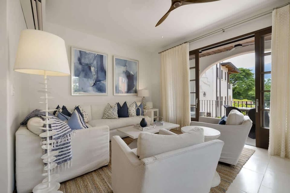 Living Area with access to the terrace