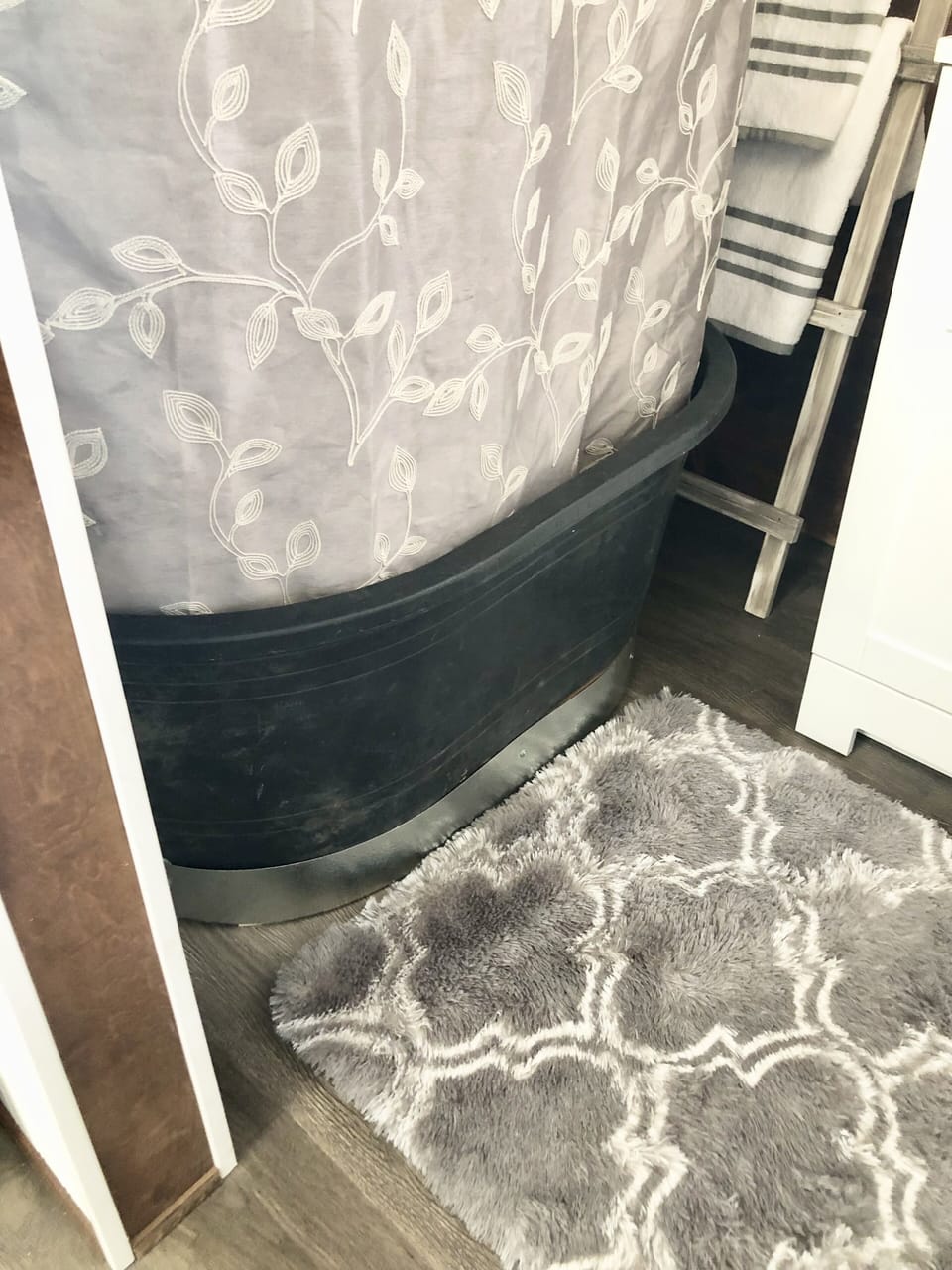 Bathtub
