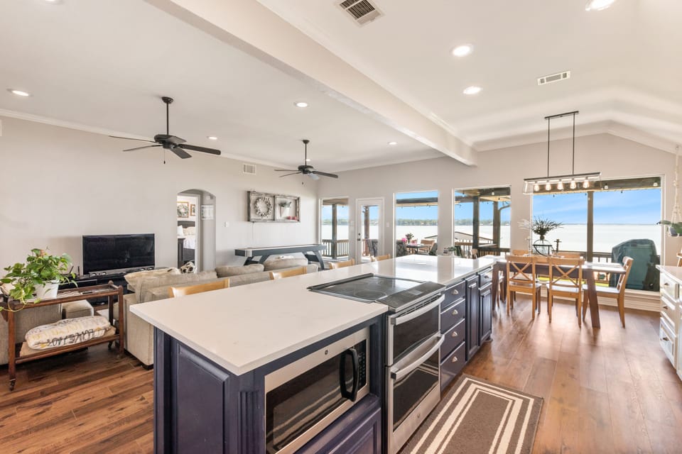Gourmet open concept kitchen with double oven