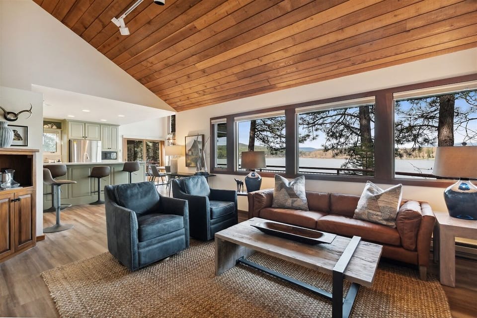 Main level living room
