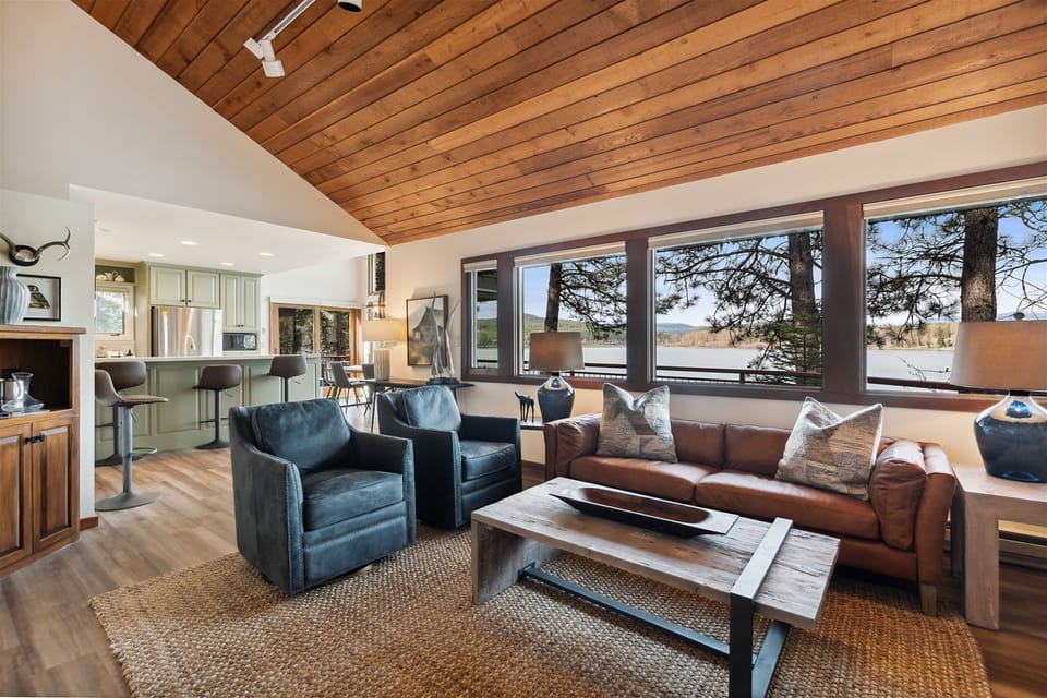 Main level living room