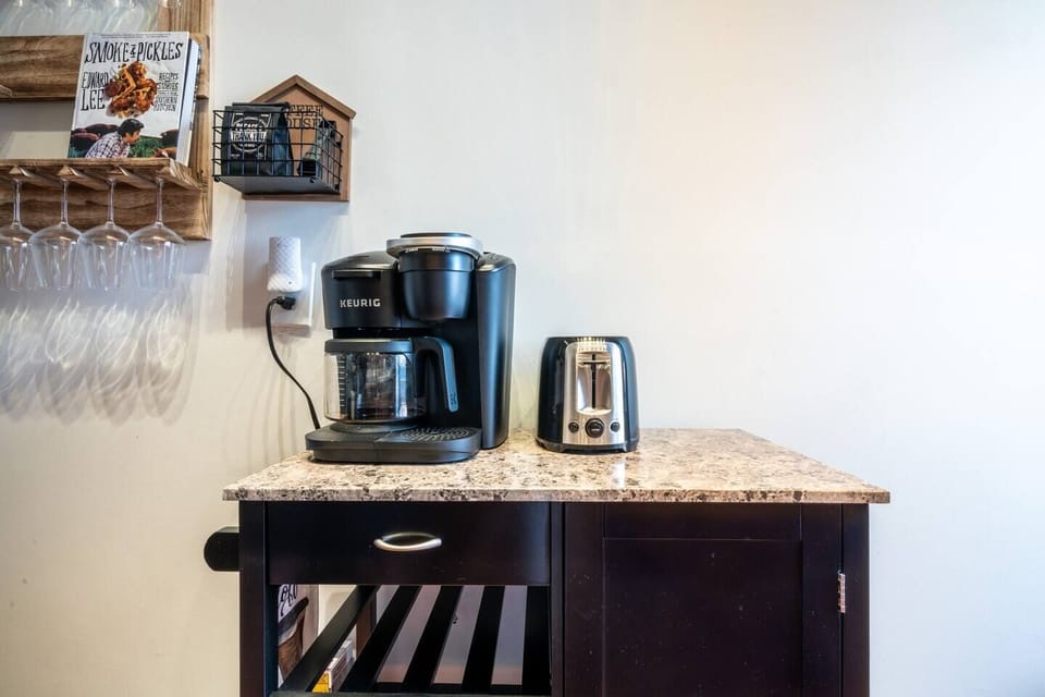 Start your day with a cup of coffee. Brew a cup for yourself or your entire group.