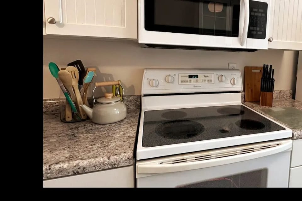 Kitchen is fully with all the essentials