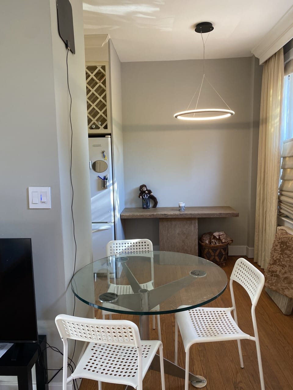 Dining room area next to kitchen
