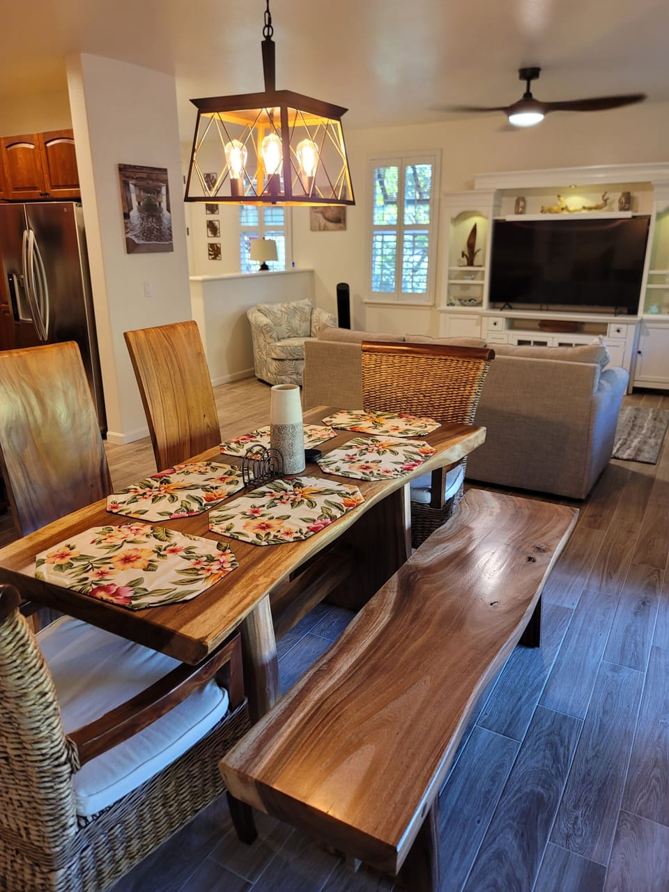 Monkey pod Table - Seating for six (6)