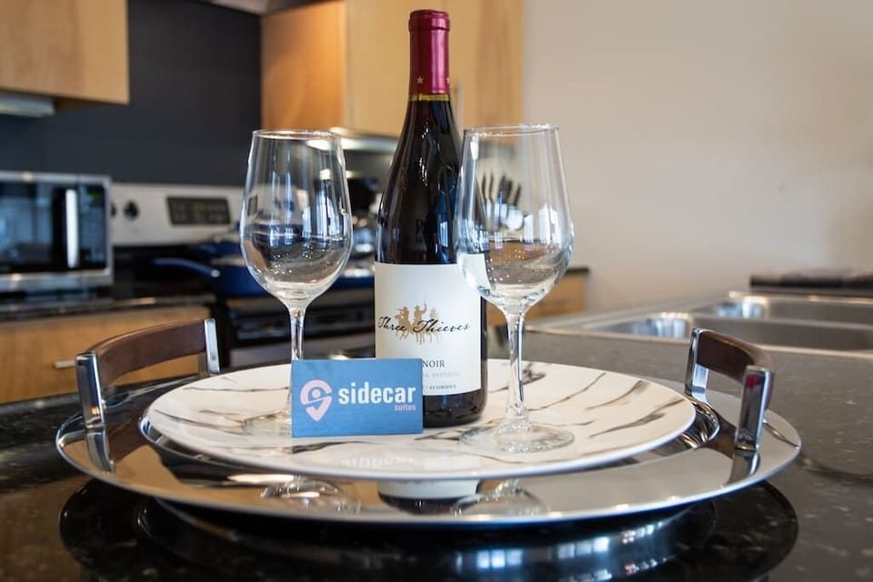 Who doesn't like wine?