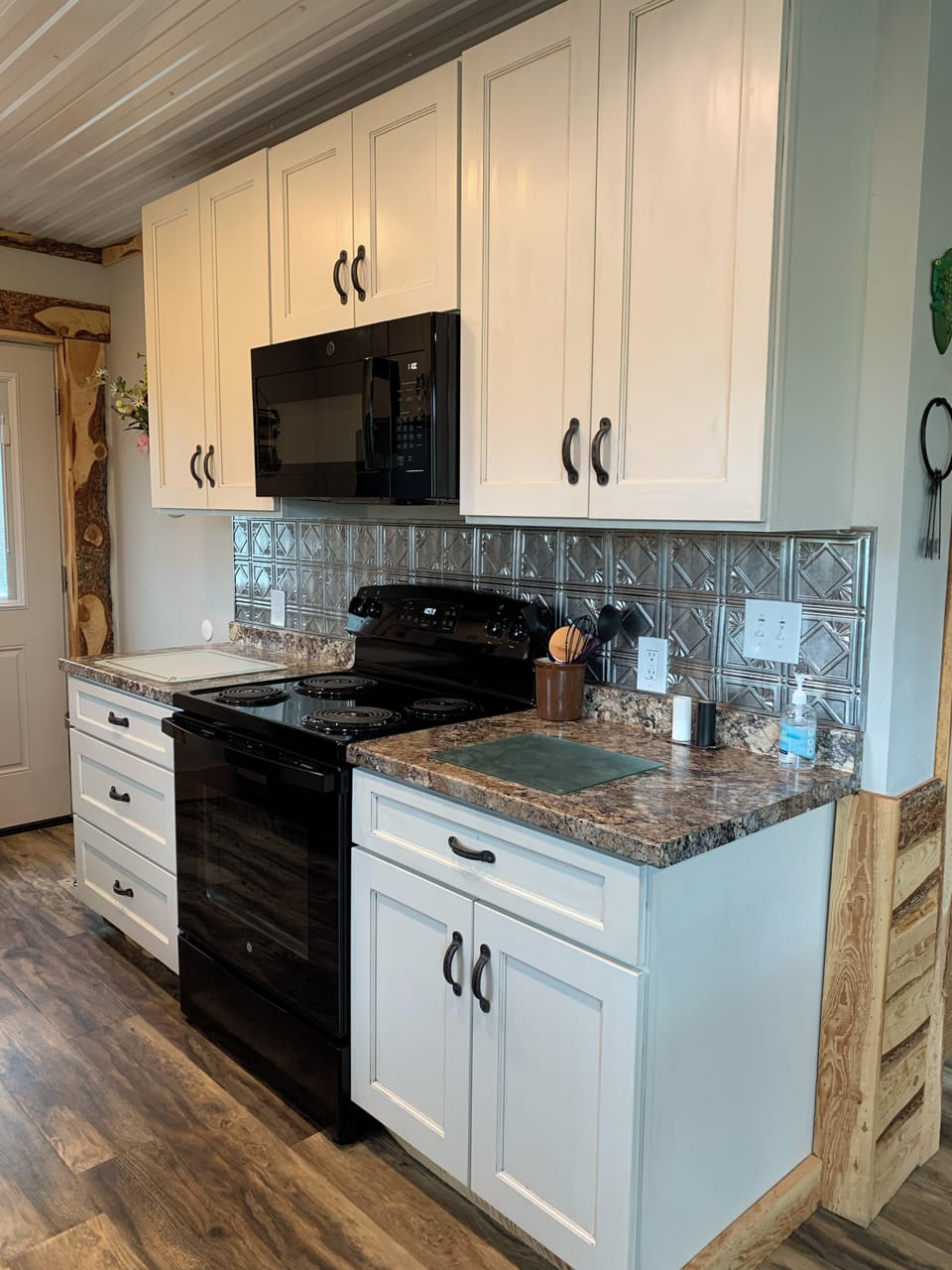 Fully stocked kitchen. 