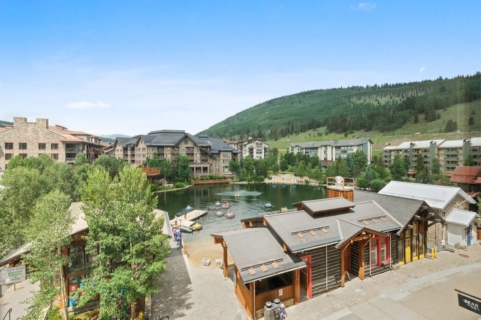 Nature, Outdoors, Scenery, Neighborhood, Building