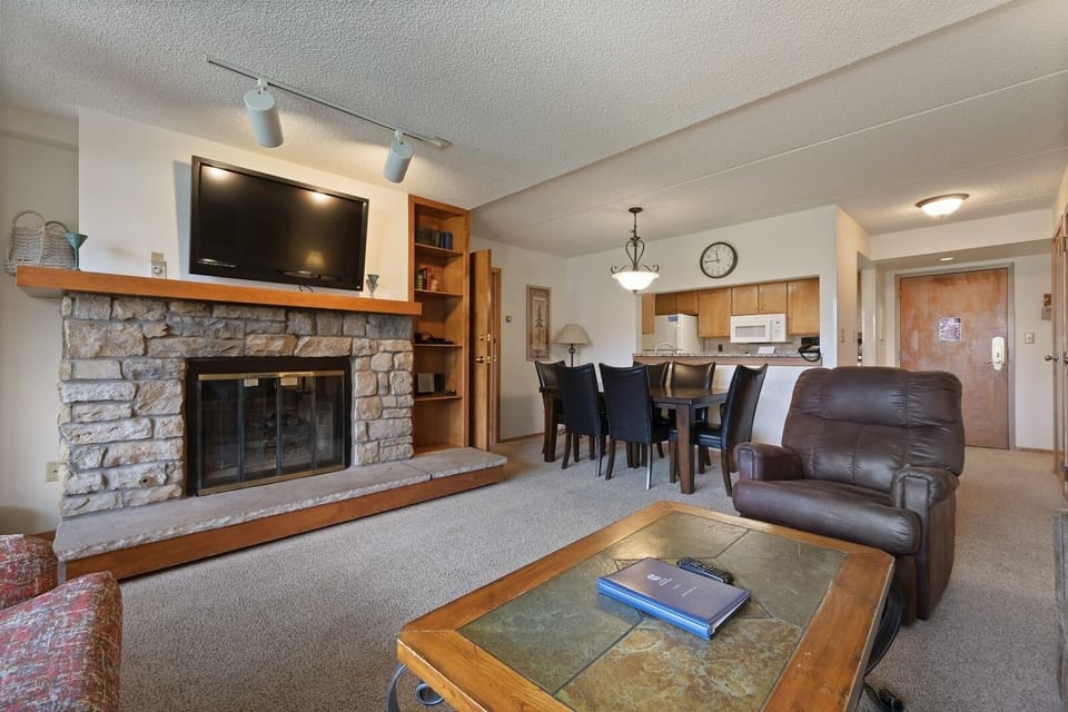 Furniture, Indoors, Living Room, Screen, Couch
