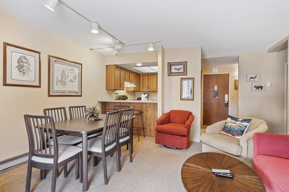 Dining Room, Dining Table, Furniture, Indoors, Table
