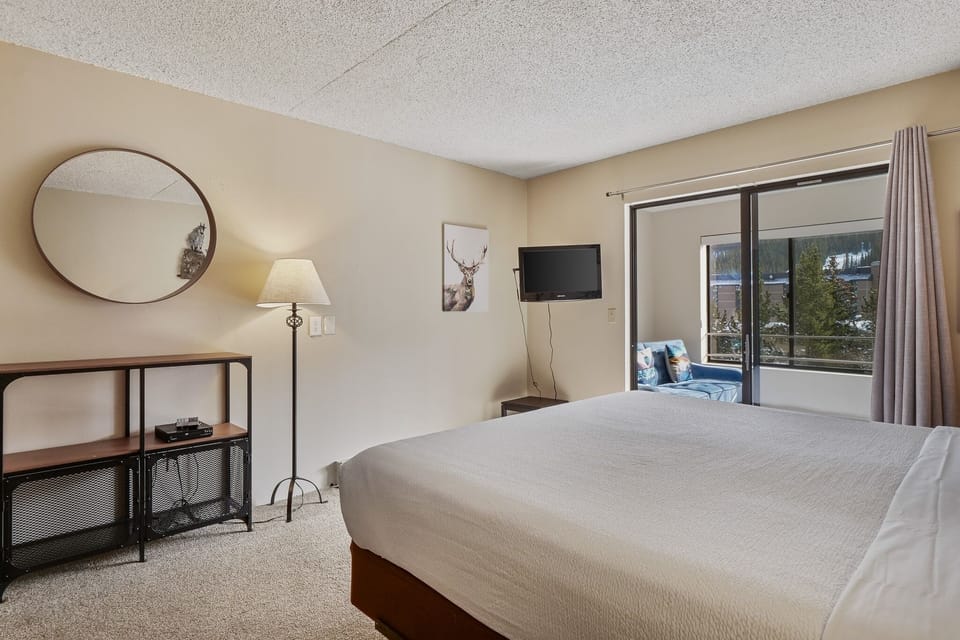 Indoors, Screen, Lamp, Bed, Furniture