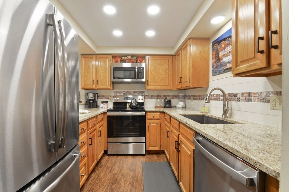Room, Indoors, Kitchen, Sink Faucet, Oven