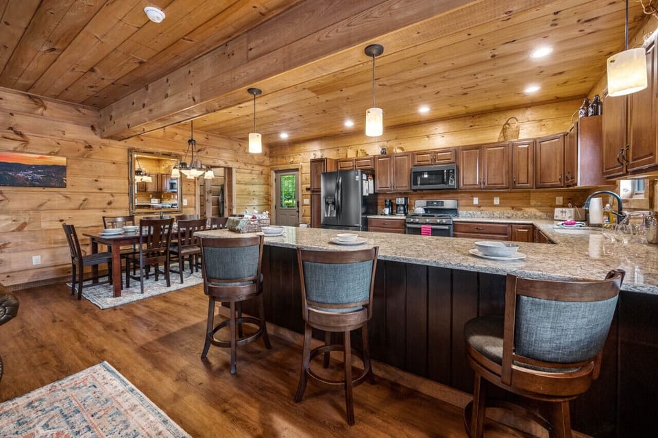 Kitchen bar