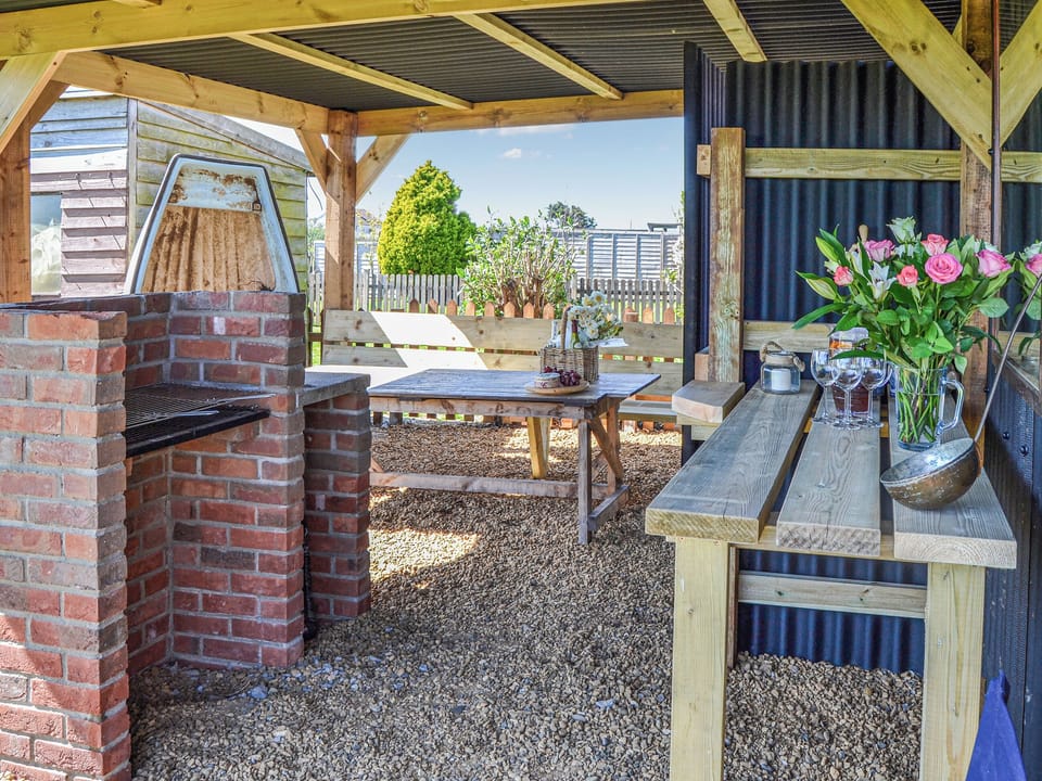 Outdoor area | The Shanty, Walcott