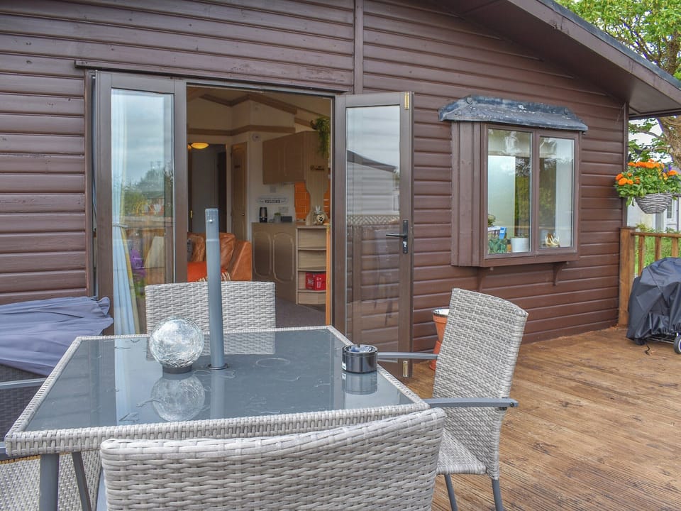 Exterior | Y Nyth Yn Bwthyn Coed Gellyg, Dinas Dinlle, near Caernarfon