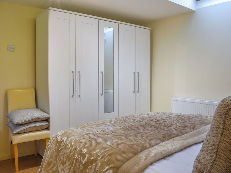 Double bedroom | The Stables at Early Autumn, Sevenoaks