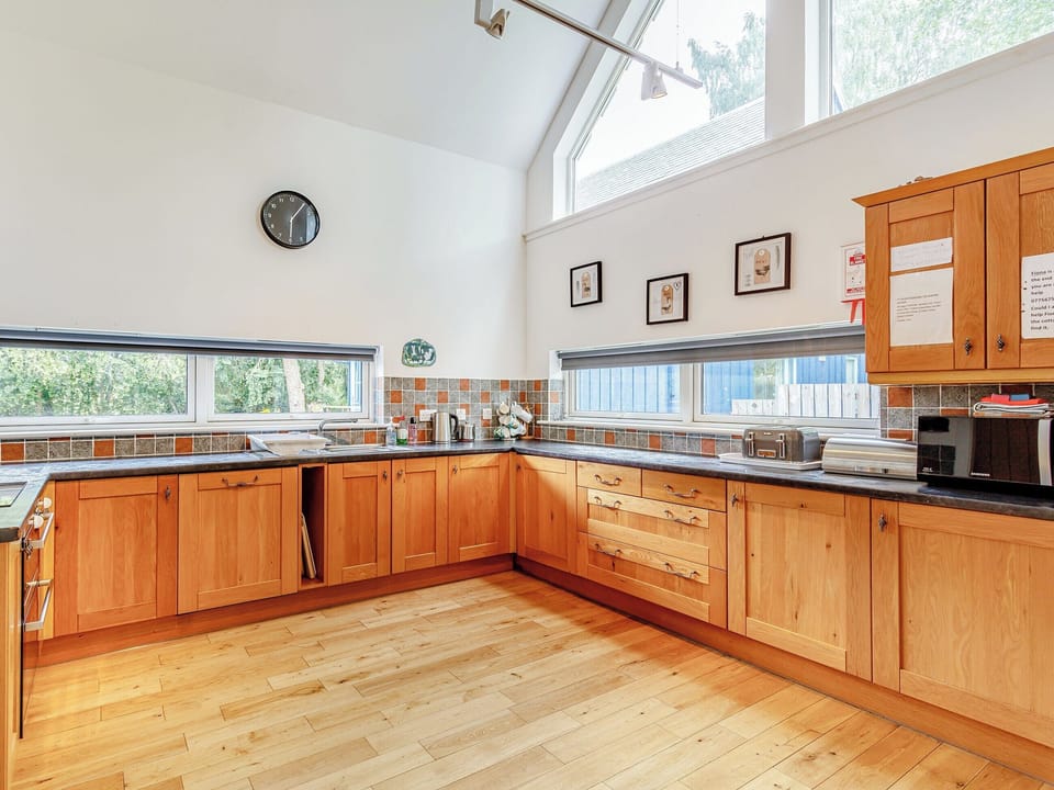 Kitchen | Osprey Cottage - Alba Cottages, Boat of Garten
