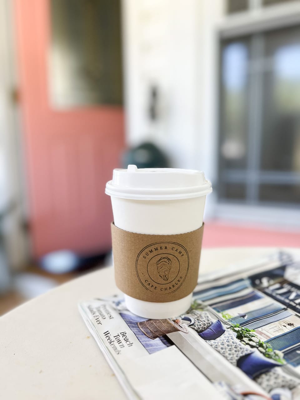 Take a coffee cup to go!