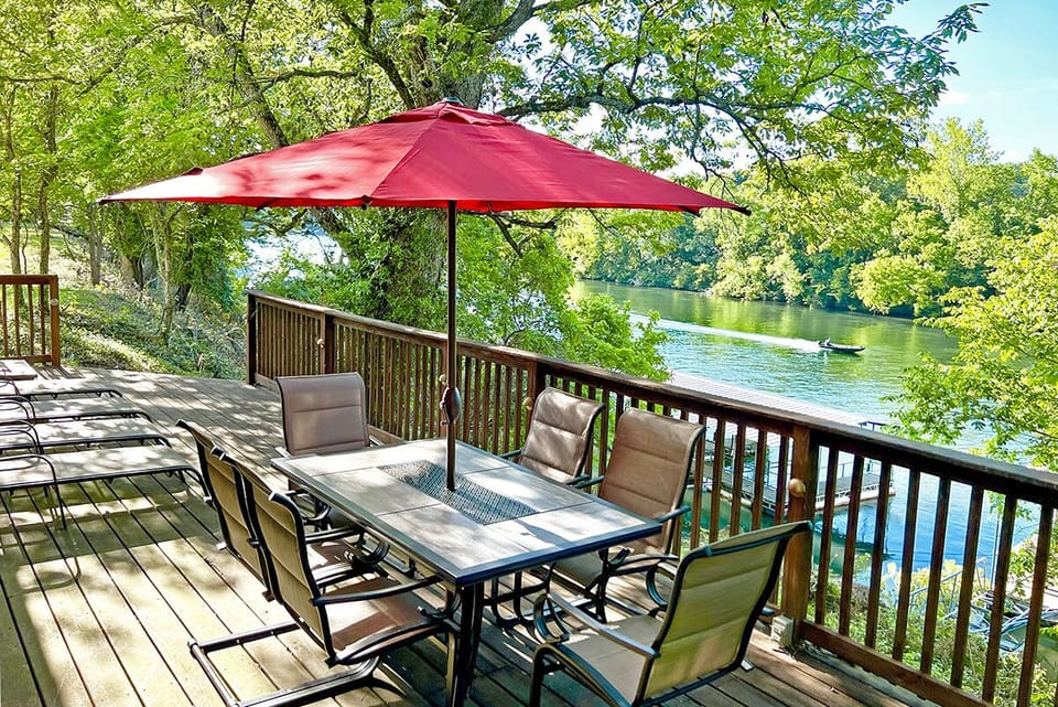 Seating for 6 Outside