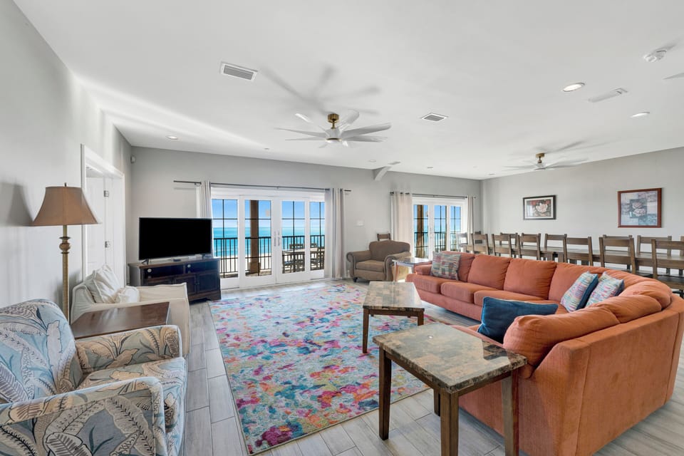 Sun N Sands offers 9 bedrooms and 9 bathrooms - easily accommodating up to 26 guests and 2 dogs