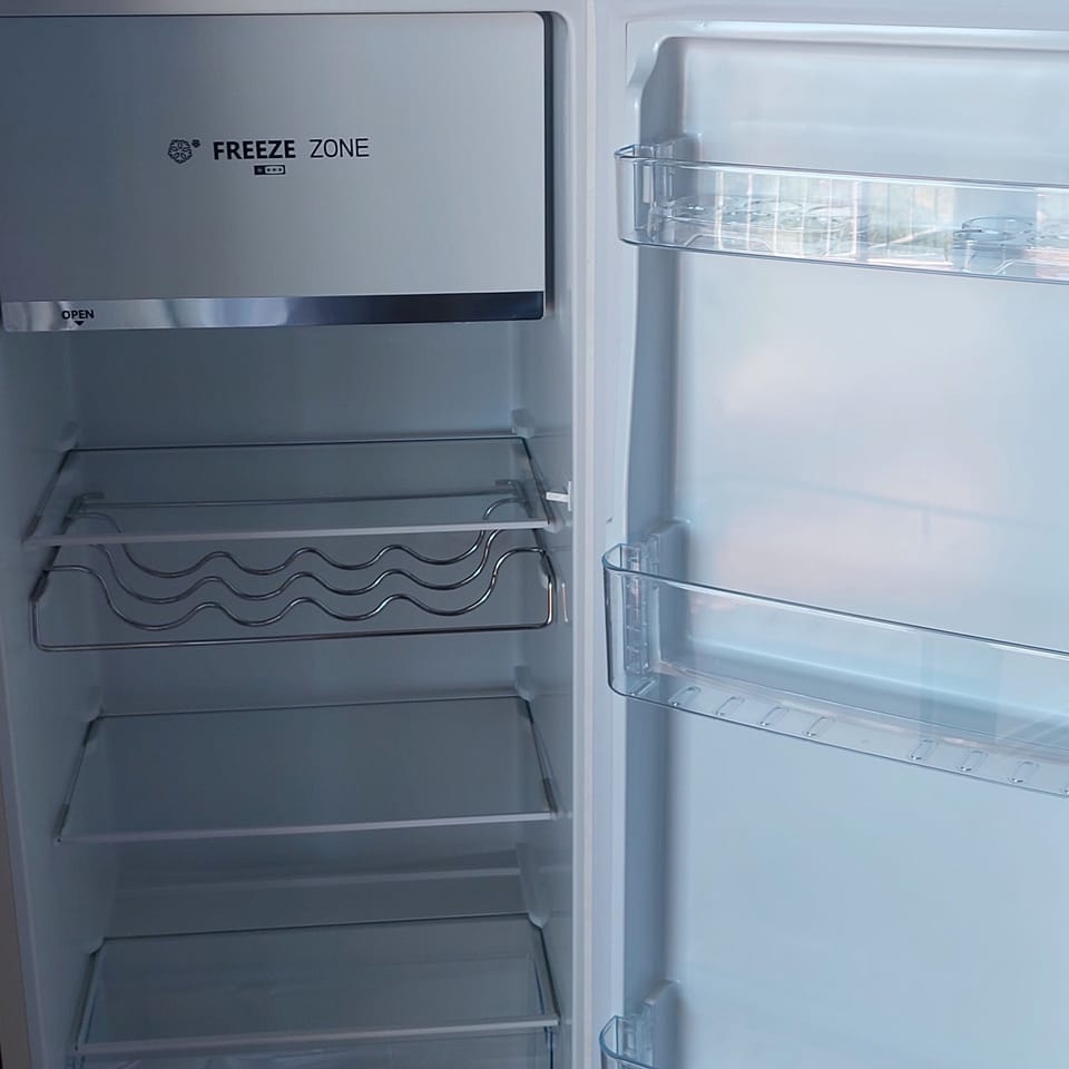 Frigorifero con reparto freezer
