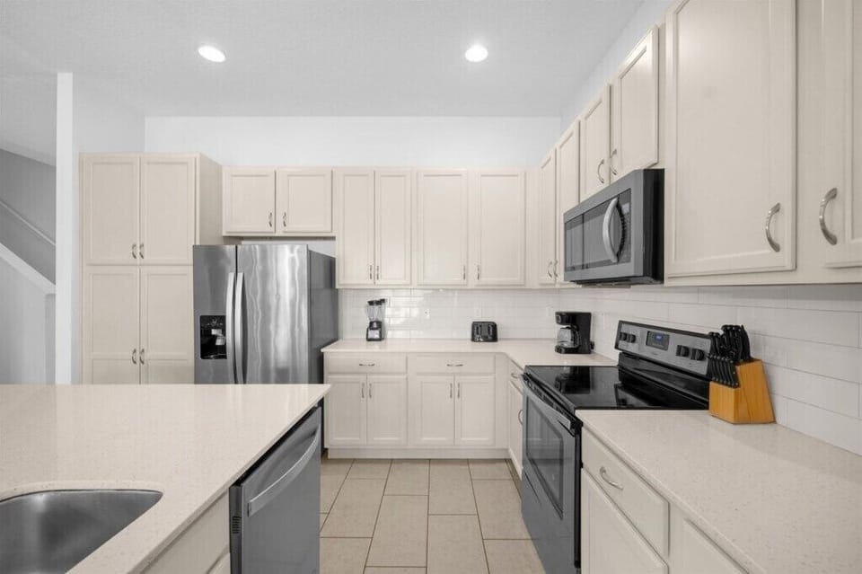 6052BroadOakDrive(8)