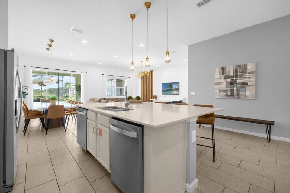 6052BroadOakDrive(9)