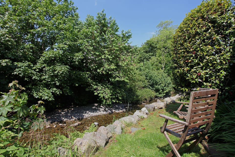 Smithy Cottage riverside garden in the Lake District