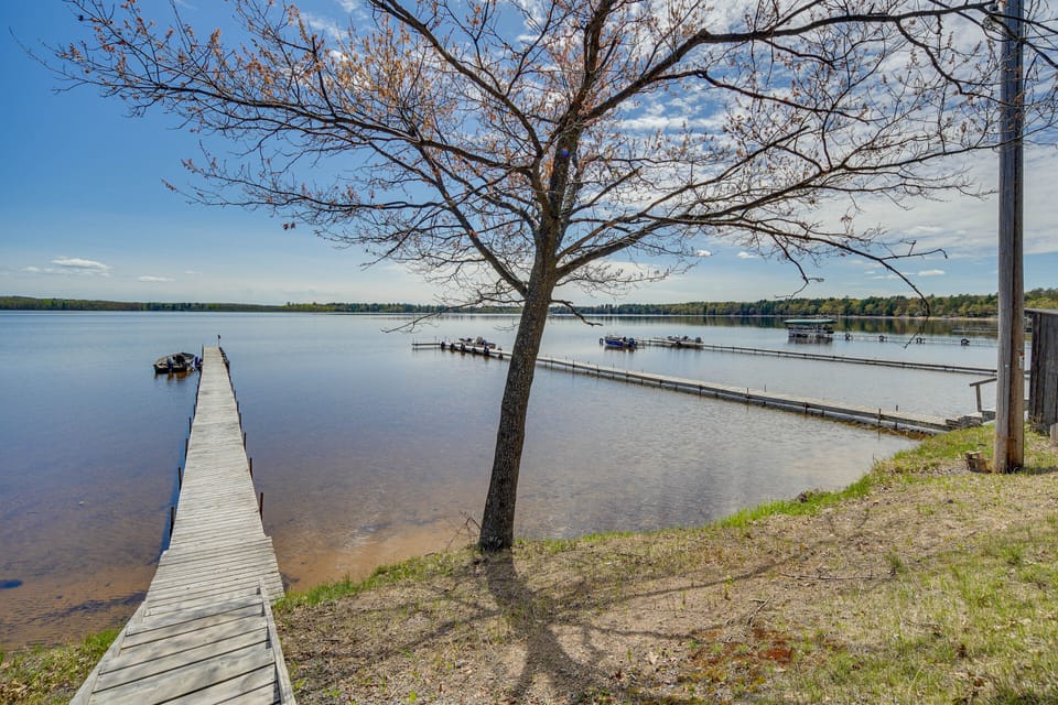 Lake Access Across the Highway | 3 Community Boat Docks Available