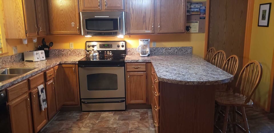 Bear Kitchen