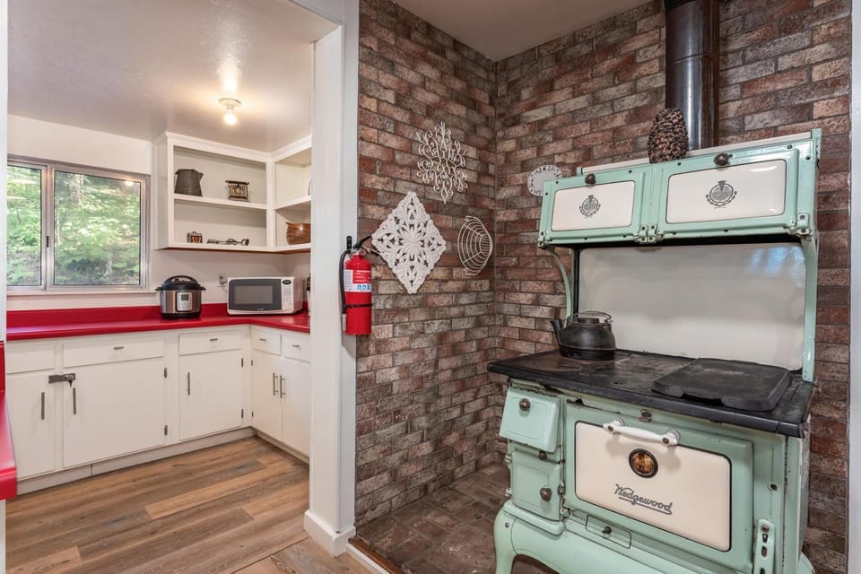 Take a tour down memory lane! Decorative antique stove!