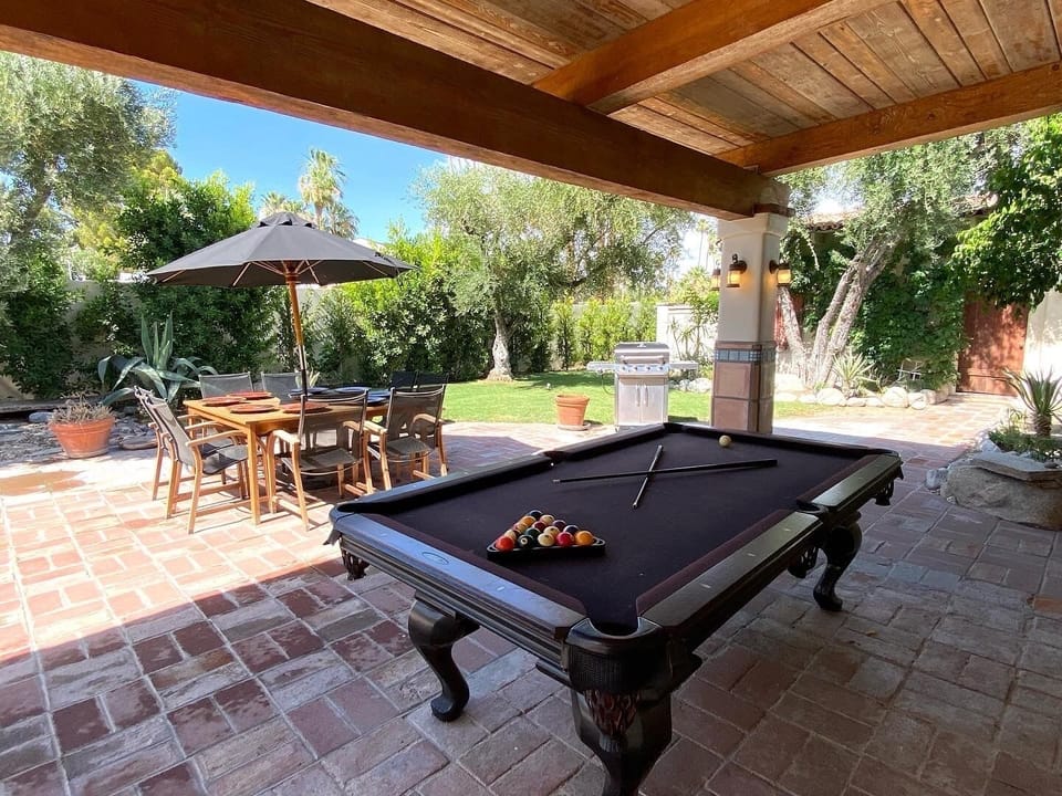 pool table