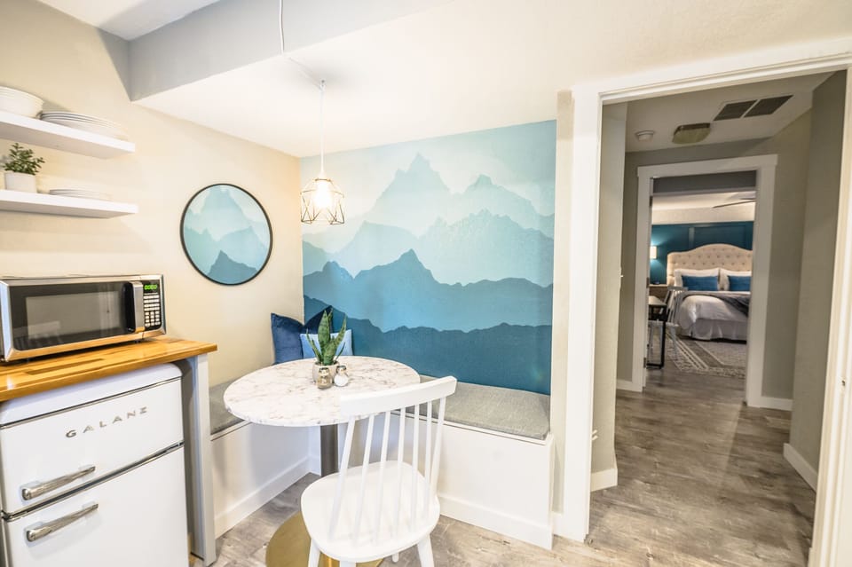 The kitchenette has everything you need (except for a stove or oven)!