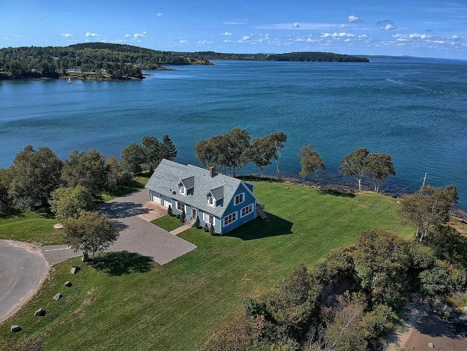 Ariel of home/property