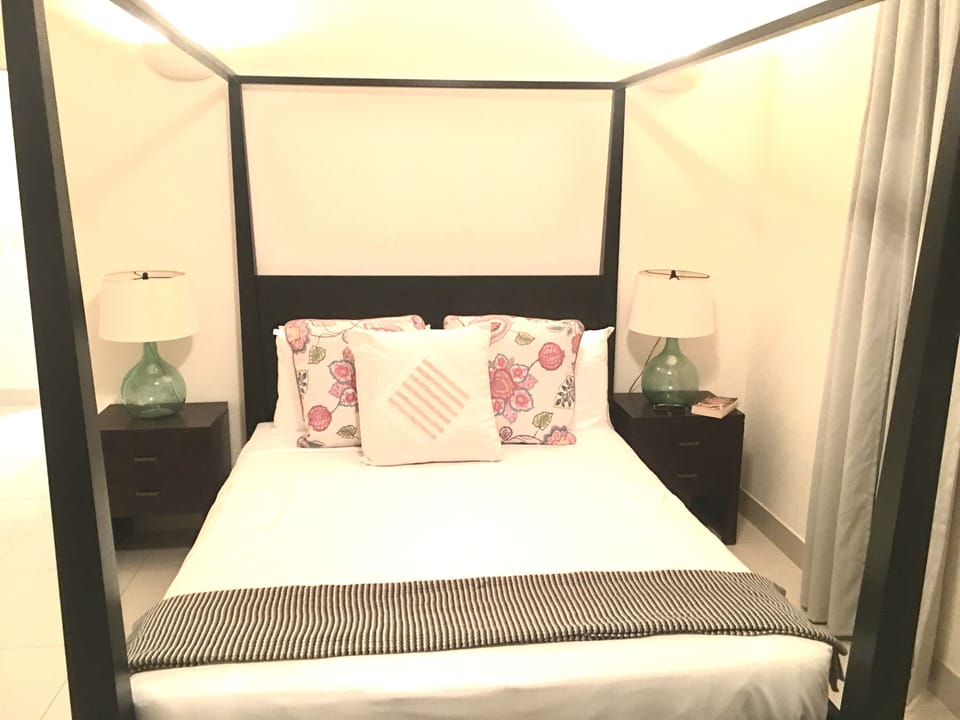 Queen bed